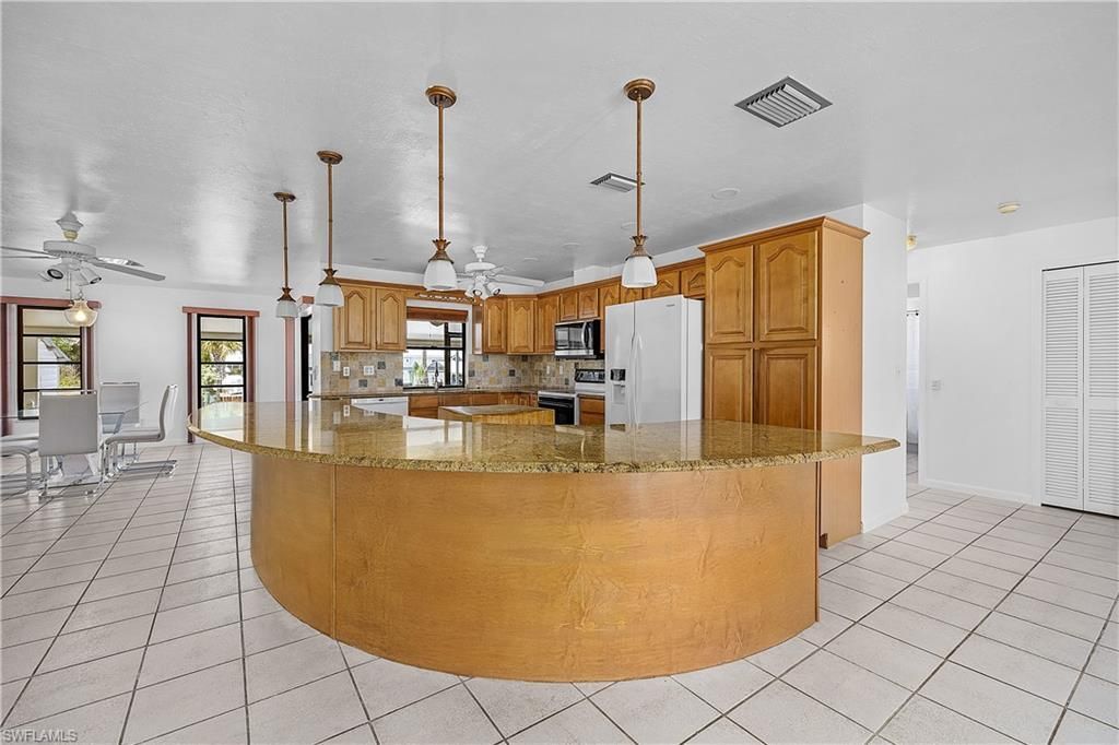 16201 Porto Bello St, Bokeelia, FL 33922 Photo