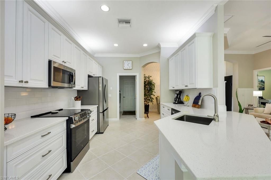 16221 Parque Ln , Naples, FL 34110 Photo