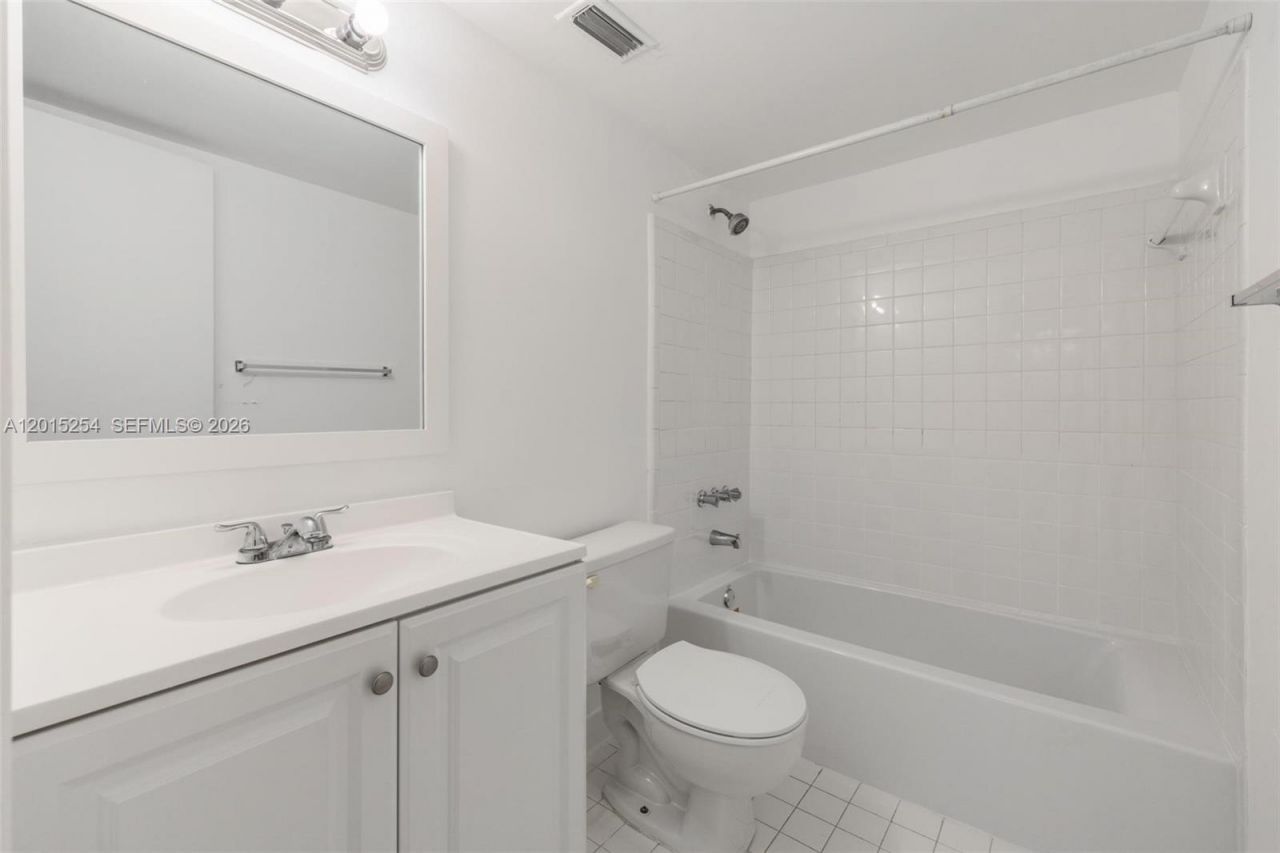11301 SW 200th St , Unit 108-A, Miami, FL 33157 Photo
