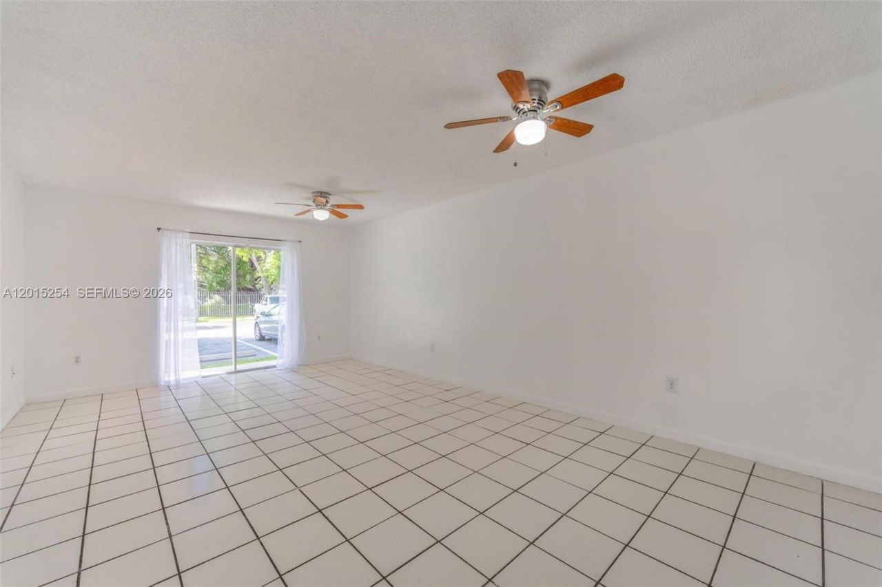 11301 SW 200th St , Unit 108-A, Miami, FL 33157 Photo
