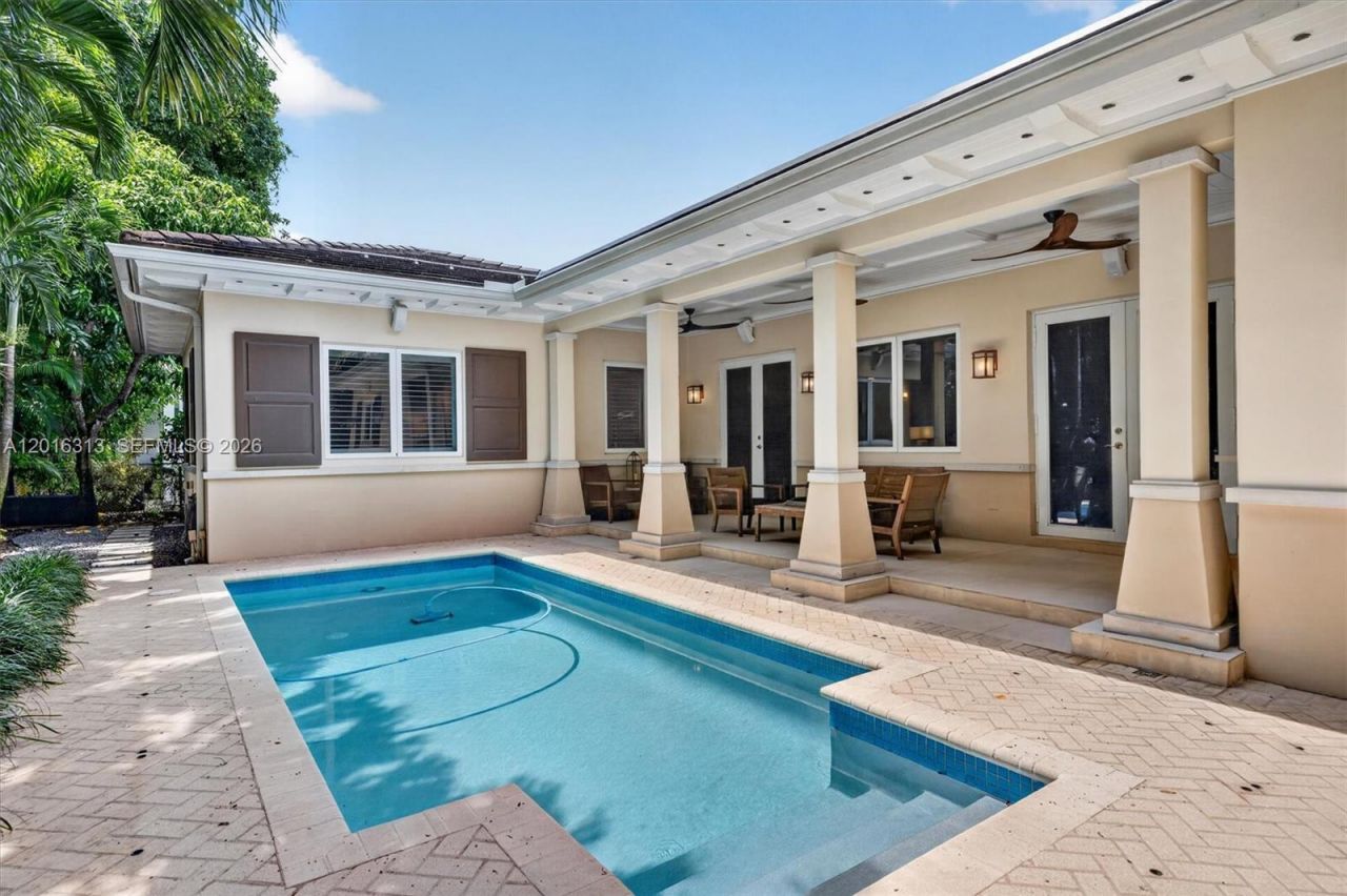 442 Amalfi Ave , Coral Gables, FL 33146 Photo
