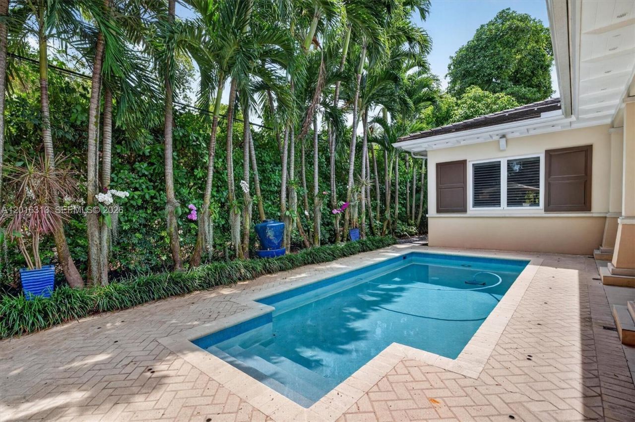 442 Amalfi Ave , Coral Gables, FL 33146 Photo