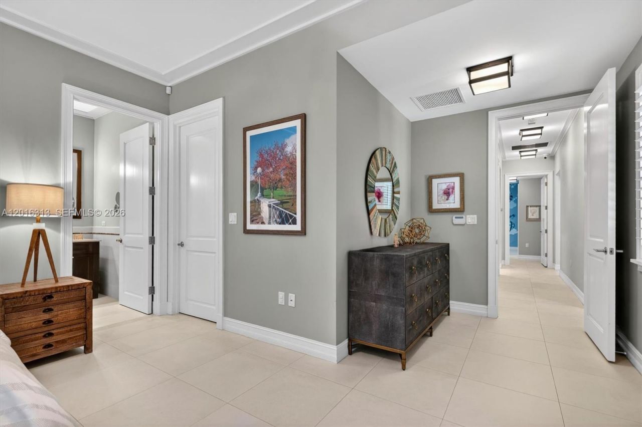 442 Amalfi Ave , Coral Gables, FL 33146 Photo