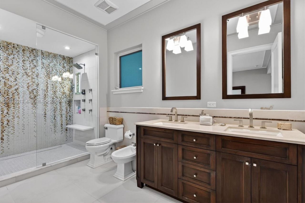 442 Amalfi Ave , Coral Gables, FL 33146 Photo