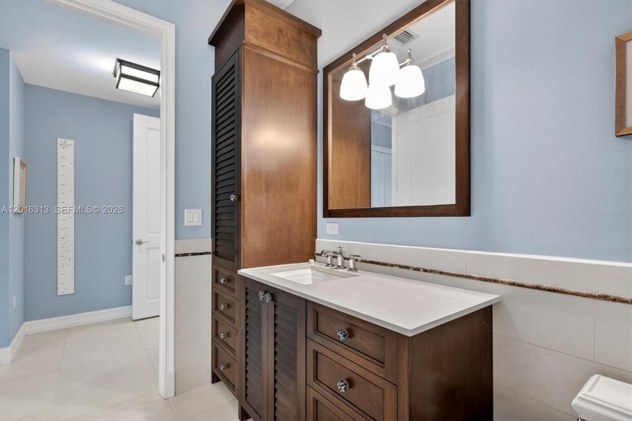 442 Amalfi Ave , Coral Gables, FL 33146 Photo