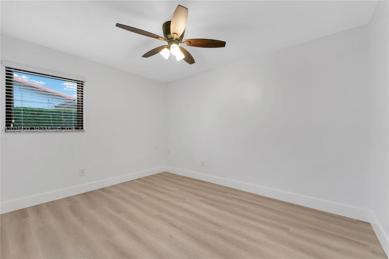 10731 SW 28th St , Unit 10731, Miami, FL 33165 Photo