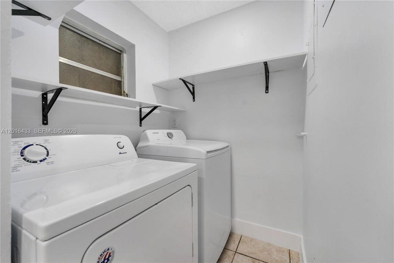10731 SW 28th St , Unit 10731, Miami, FL 33165 Photo