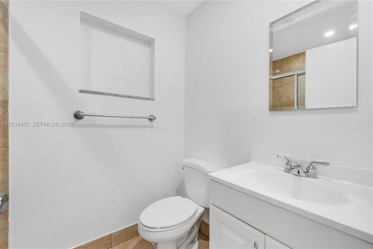 10731 SW 28th St , Unit 10731, Miami, FL 33165 Photo