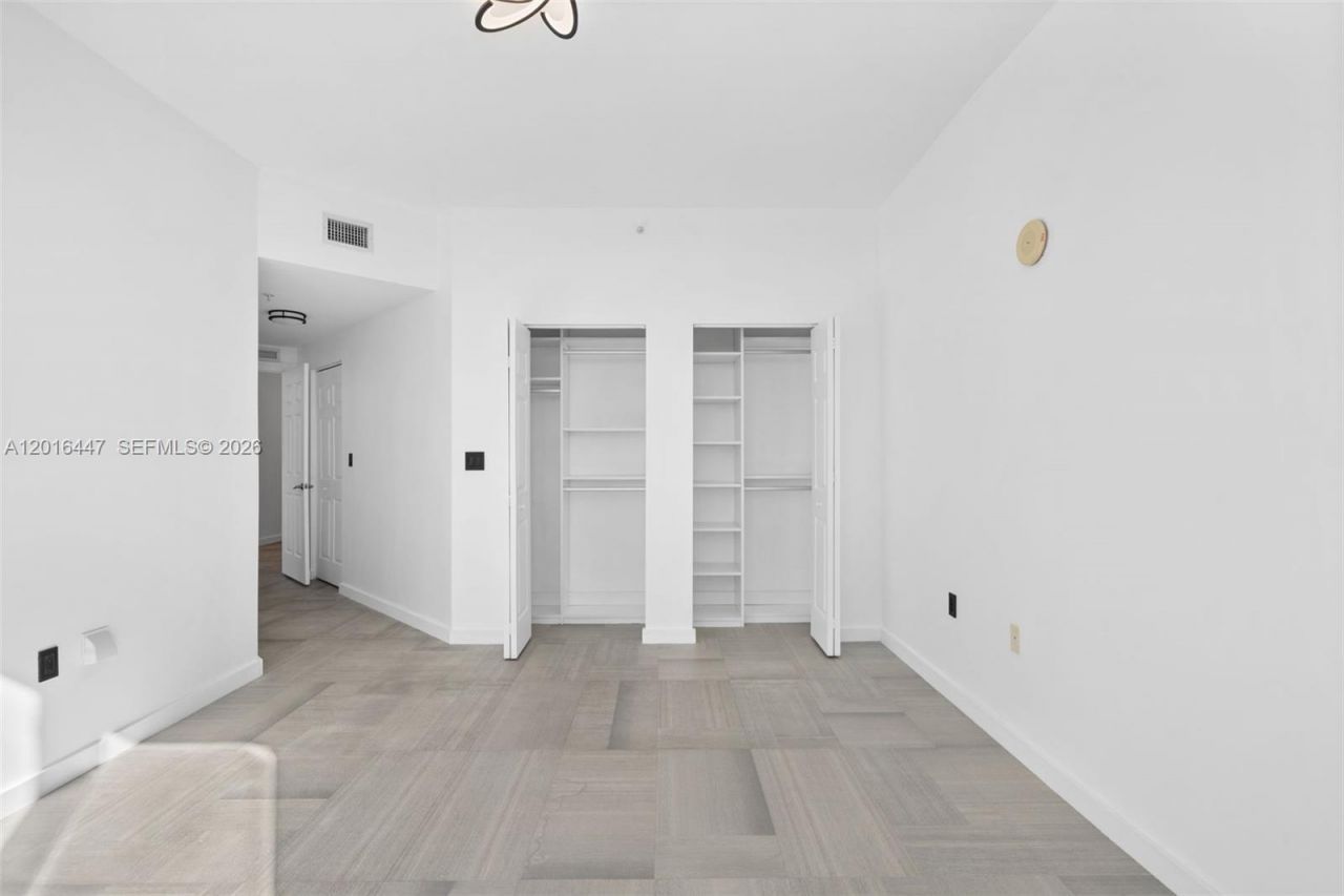 1745 E Hallandale Beach Blvd , Unit PH05W, Hallandale Beach, FL 33009 Photo
