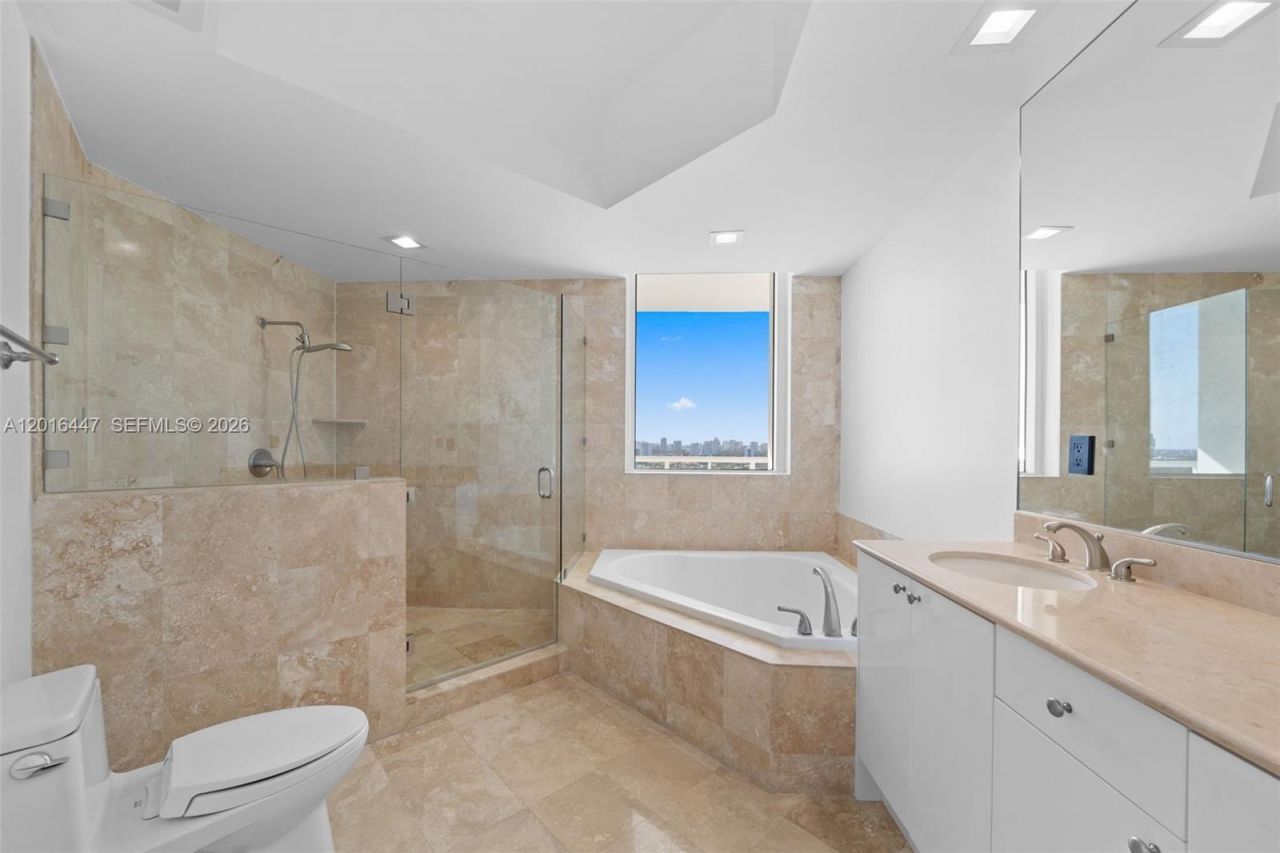 1745 E Hallandale Beach Blvd , Unit PH05W, Hallandale Beach, FL 33009 Photo