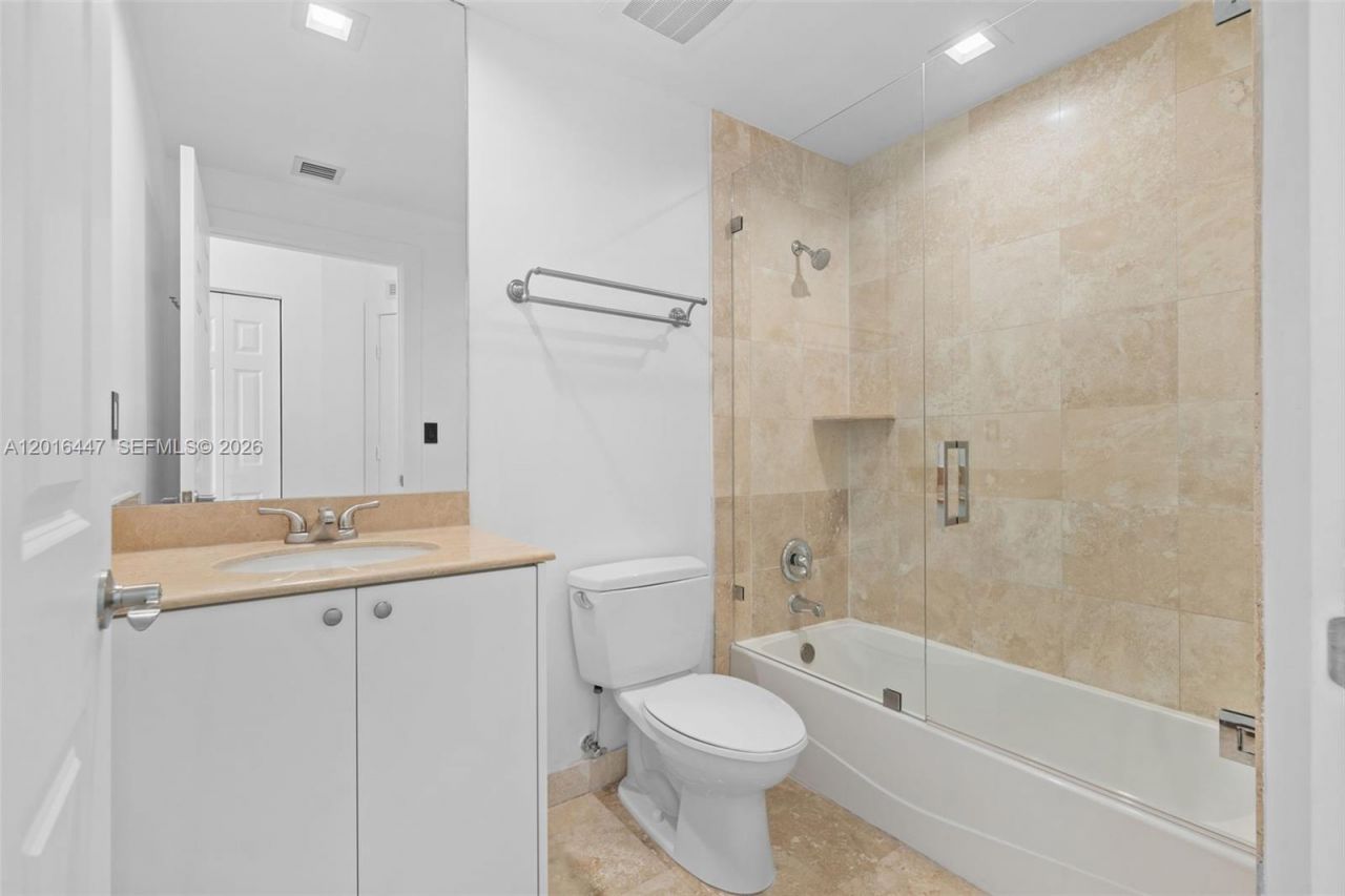 1745 E Hallandale Beach Blvd , Unit PH05W, Hallandale Beach, FL 33009 Photo