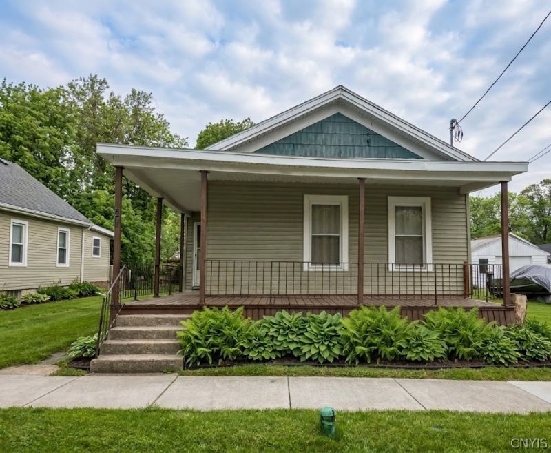 211 Hier Avenue, Syracuse, NY 13203 Main Photo