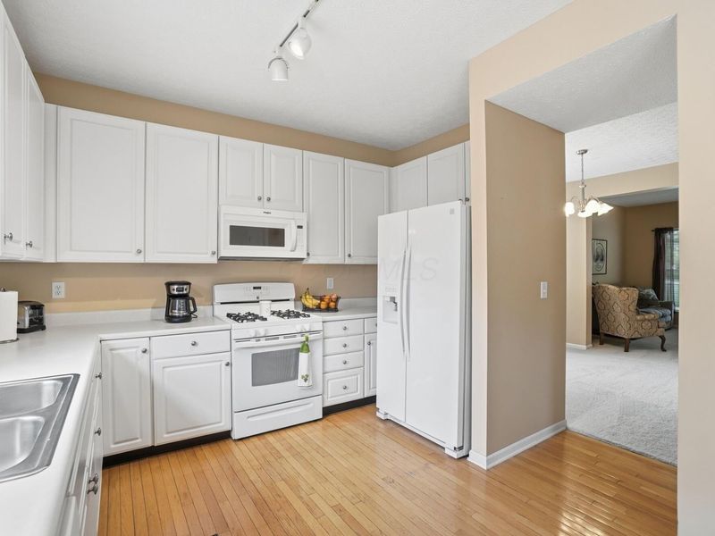 7408 Maynooth Drive, Dublin, OH 43017 Photo 7