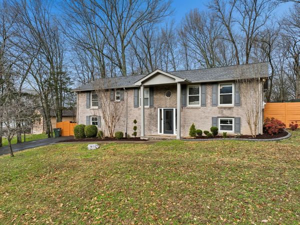 590 Weeping Elm Rd , Mount Juliet, TN 37122