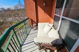 900 Taylor Street photo 4