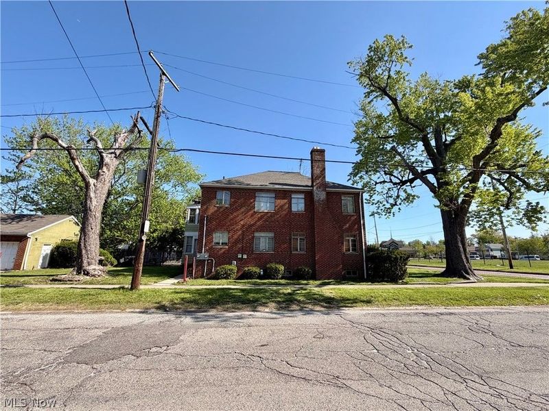 1166 E 176th Street, Cleveland, OH 44119 Photo 33