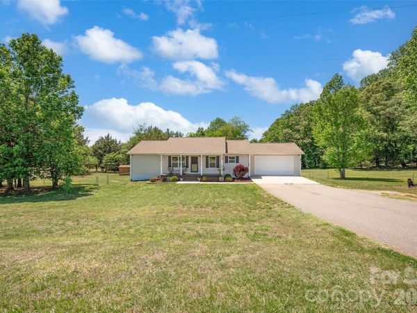 359 Rash Road, Olin, NC 28660
