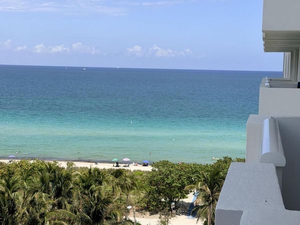 9195 Collins Avenue, Unit 913, Surfside, FL 33154