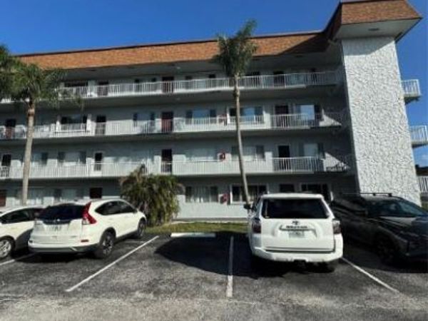 6289 Lear Drive, Unit 302, Atlantis, FL 33462