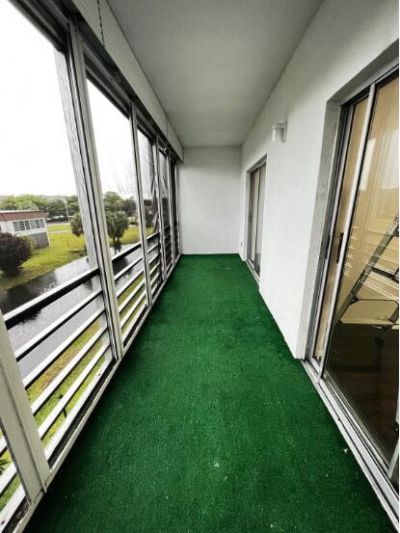 6289 Lear Drive, Unit 302, Atlantis, FL 33462 Photo