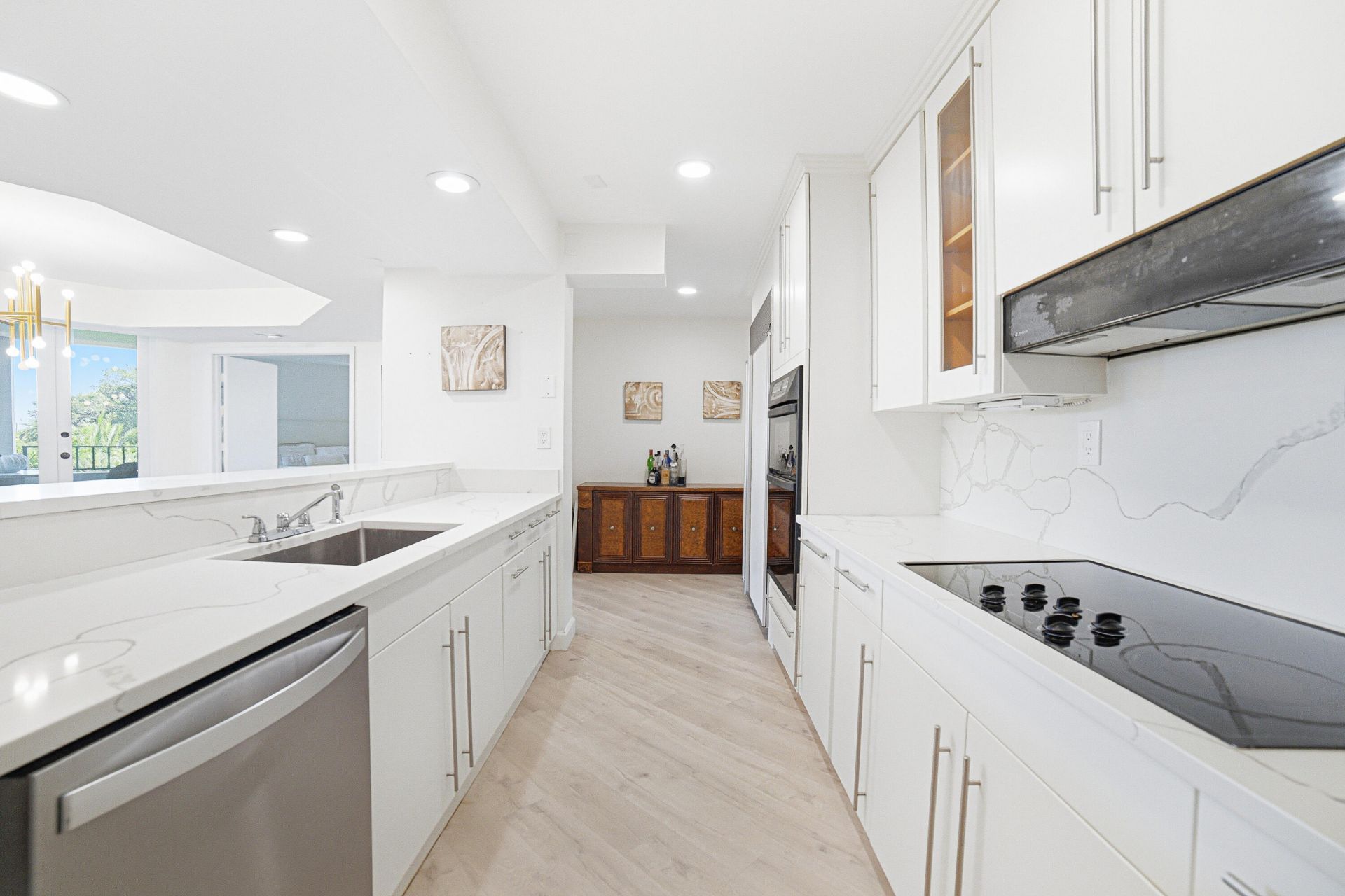 100 SE 5th Avenue, Unit 412, Boca Raton, FL 33432 Photo