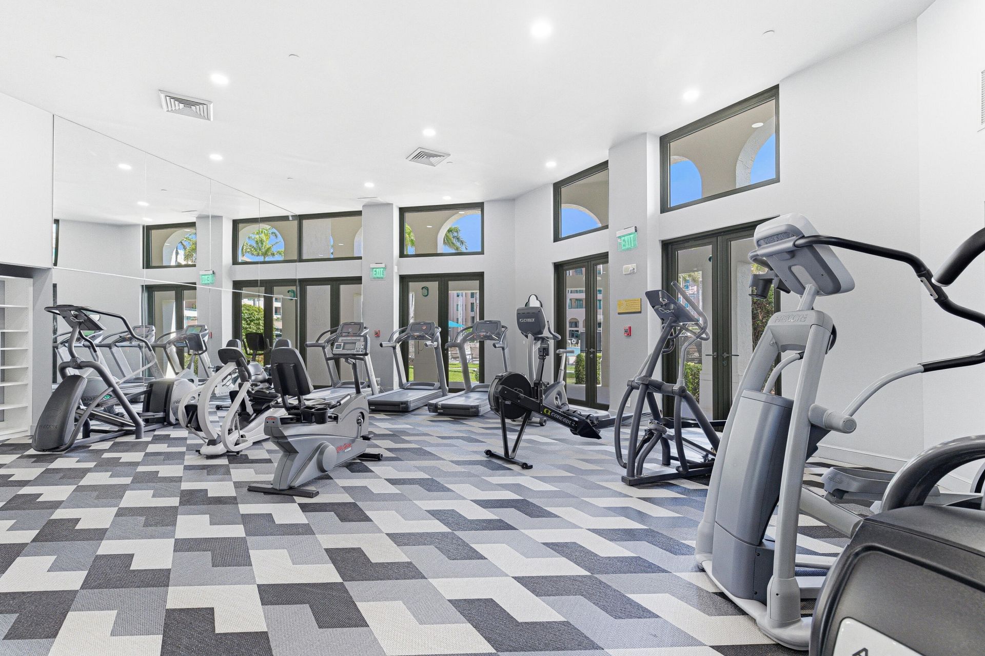 100 SE 5th Avenue, Unit 412, Boca Raton, FL 33432 Photo