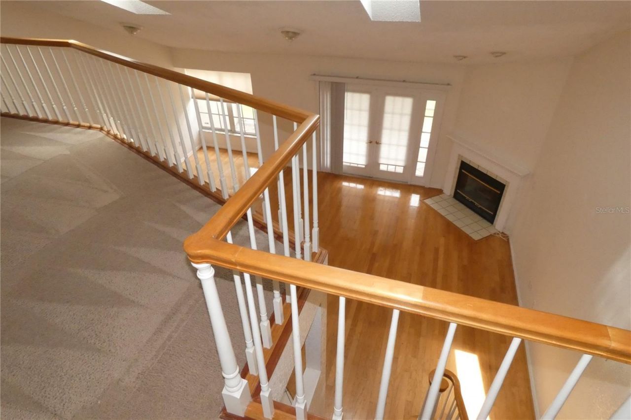 617 Segovia Court Ne, Saint Petersburg, FL 33703 Photo