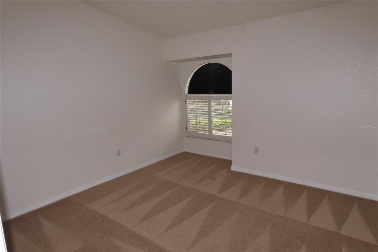 617 Segovia Court Ne, Saint Petersburg, FL 33703 Photo