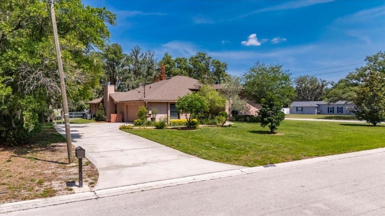 11214 Leprechaun Drive, Riverview, FL 33569 Photo
