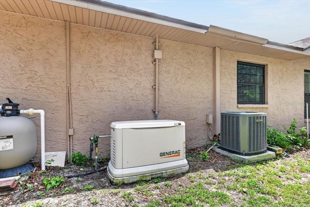 11214 Leprechaun Drive, Riverview, FL 33569 Photo