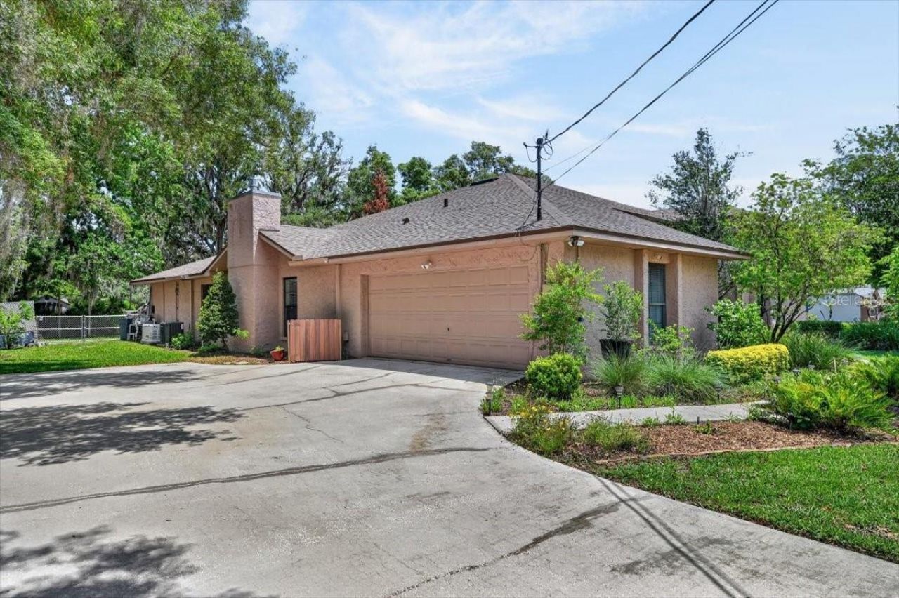 11214 Leprechaun Drive, Riverview, FL 33569 Photo