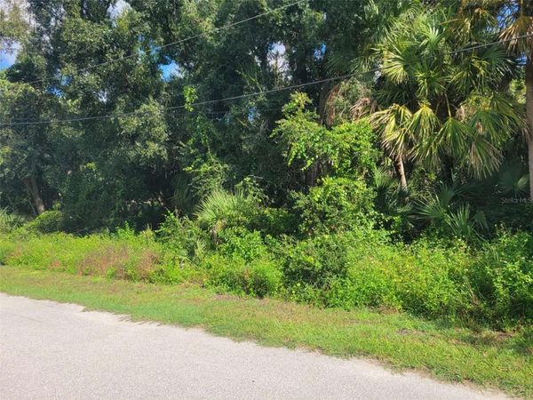 APRIL AVENUE , NORTH PORT, FL 34288