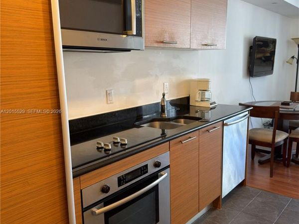 Unit 2203, Miami, FL 33132