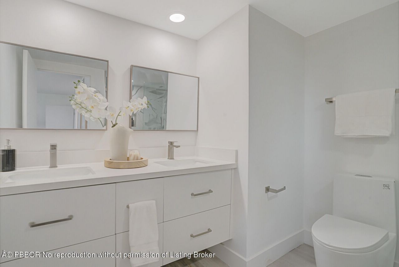 354 Chilean Avenue, Unit 4D, Palm Beach, FL 33480 Photo