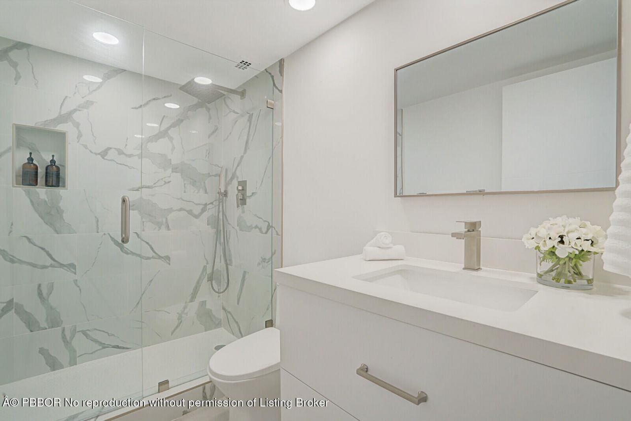 354 Chilean Avenue, Unit 4D, Palm Beach, FL 33480 Photo
