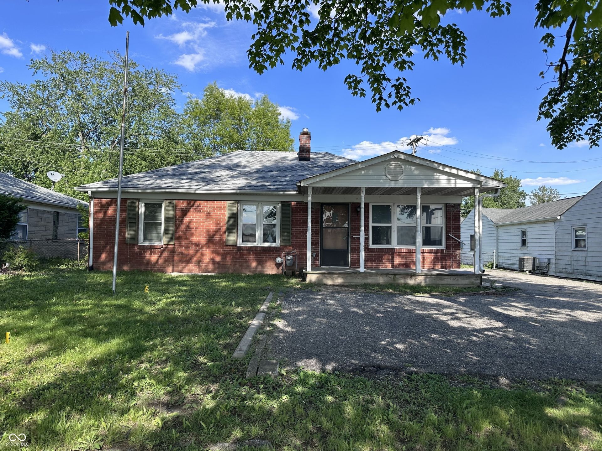 63 N Avon Avenue, Avon, IN 46123 Main Photo
