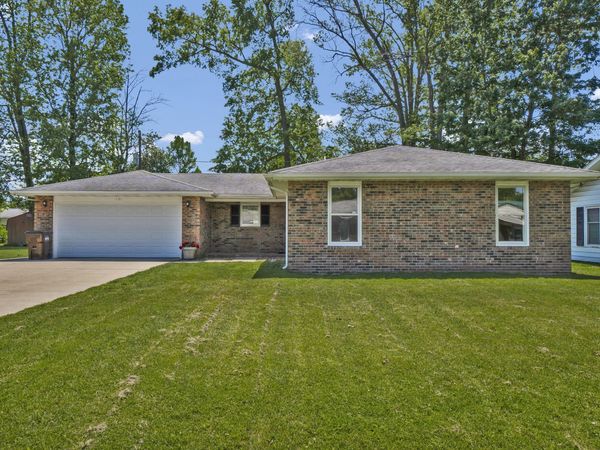 131 Meadow Lane, North Vernon, IN 47265