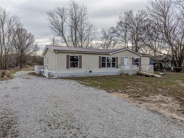 19456 Jewell Road , Lebanon, MO 65536