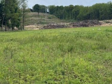 1040 CIDER PRESS ROAD, CHAMBERSBURG, PA 17202