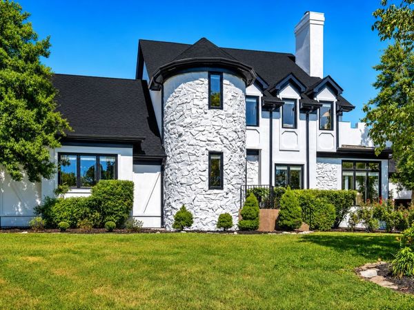 301 Mercury Dr, Franklin, TN 37064
