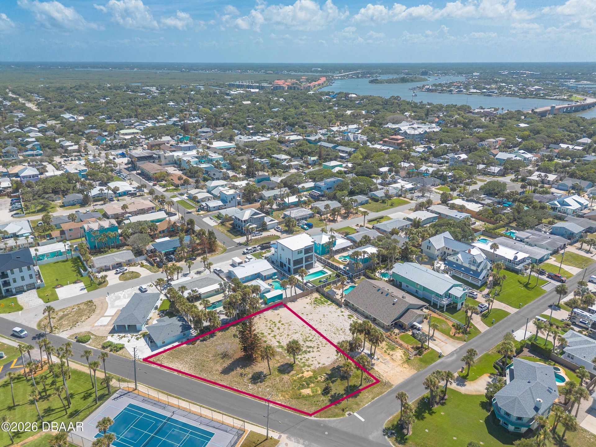 327 Due East Street, New Smyrna Beach, FL 32169 Photo