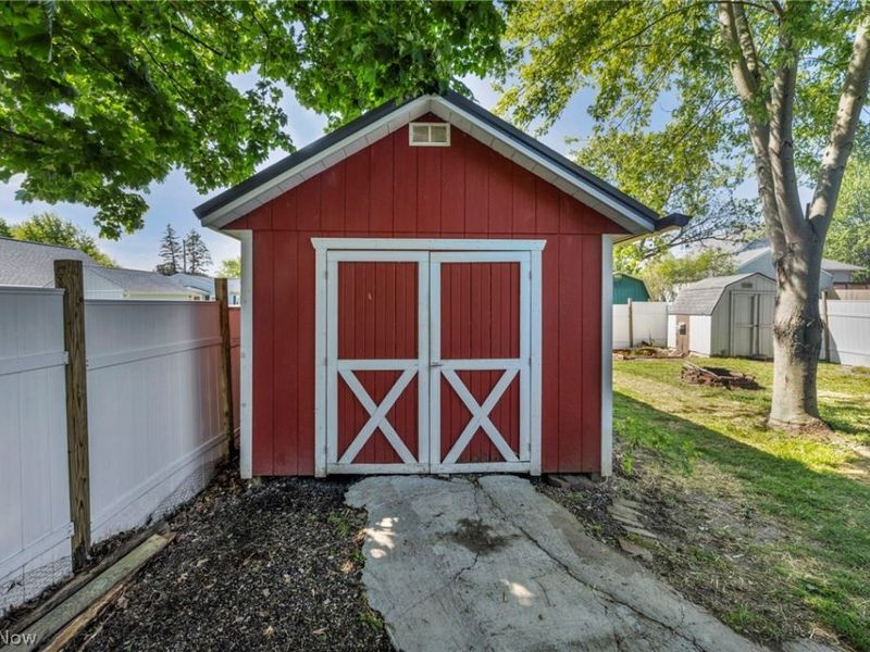 1144 Noble Street, Barberton, OH 44203 Photo 27