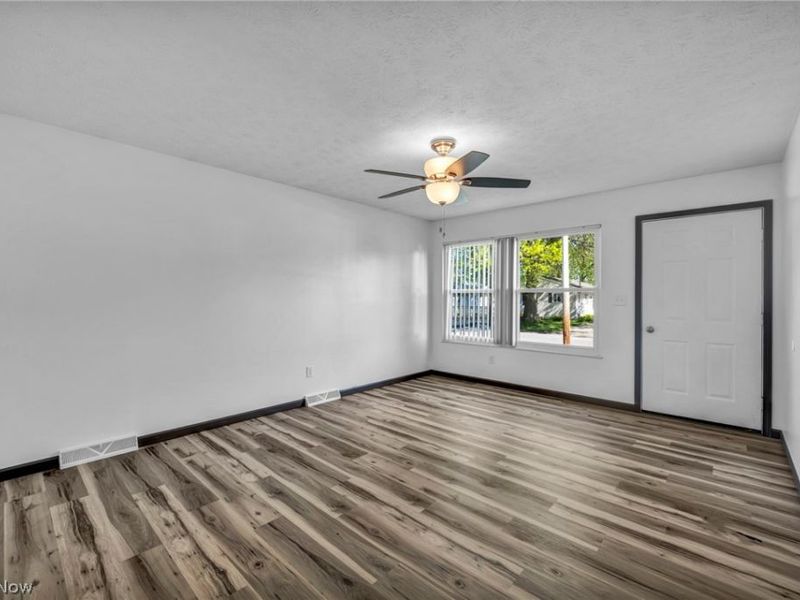 1144 Noble Street, Barberton, OH 44203 Photo 5