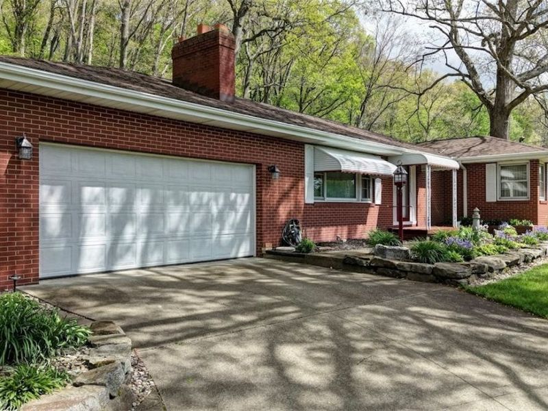 5183 Woodruff Street NW, Dover, OH 44622 Photo 2