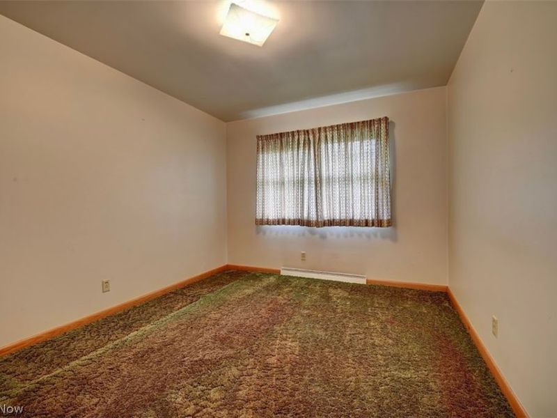 5183 Woodruff Street NW, Dover, OH 44622 Photo 9