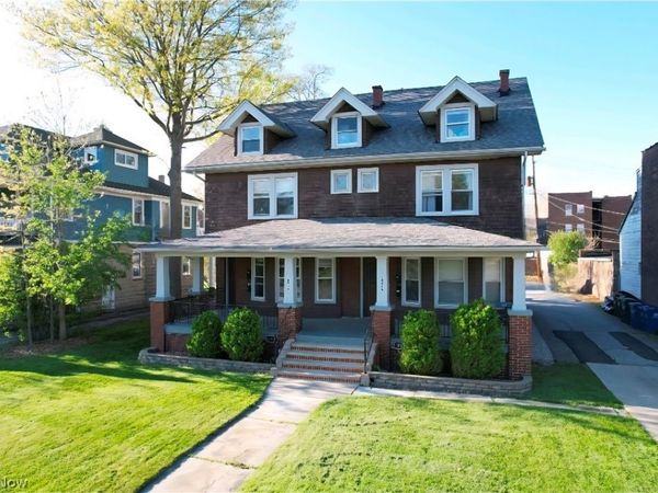 14916 Clifton Boulevard , Lakewood, OH 44107