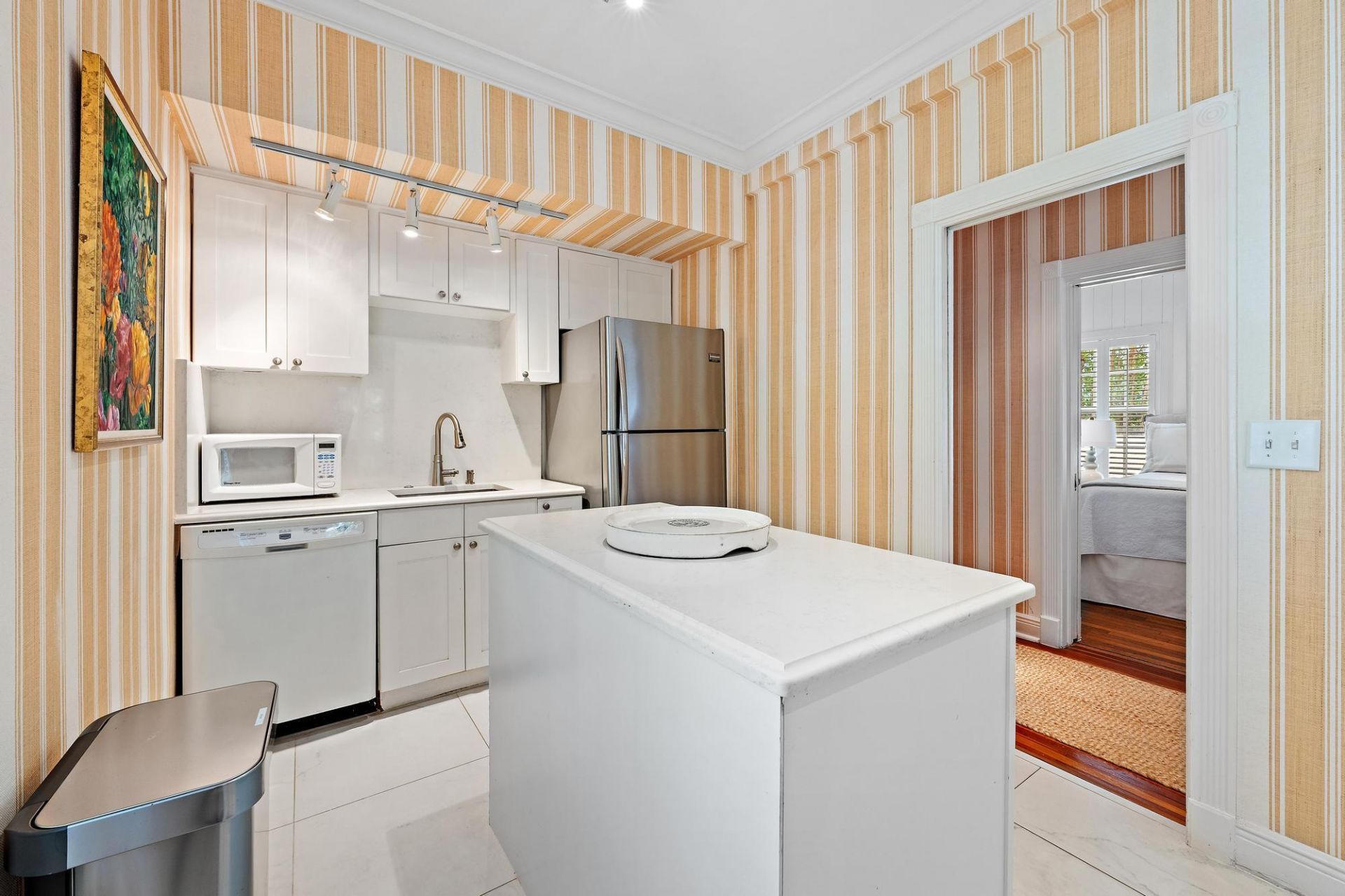 151 S County Road, Unit 1st Fl, Palm Beach, FL 33480 Photo