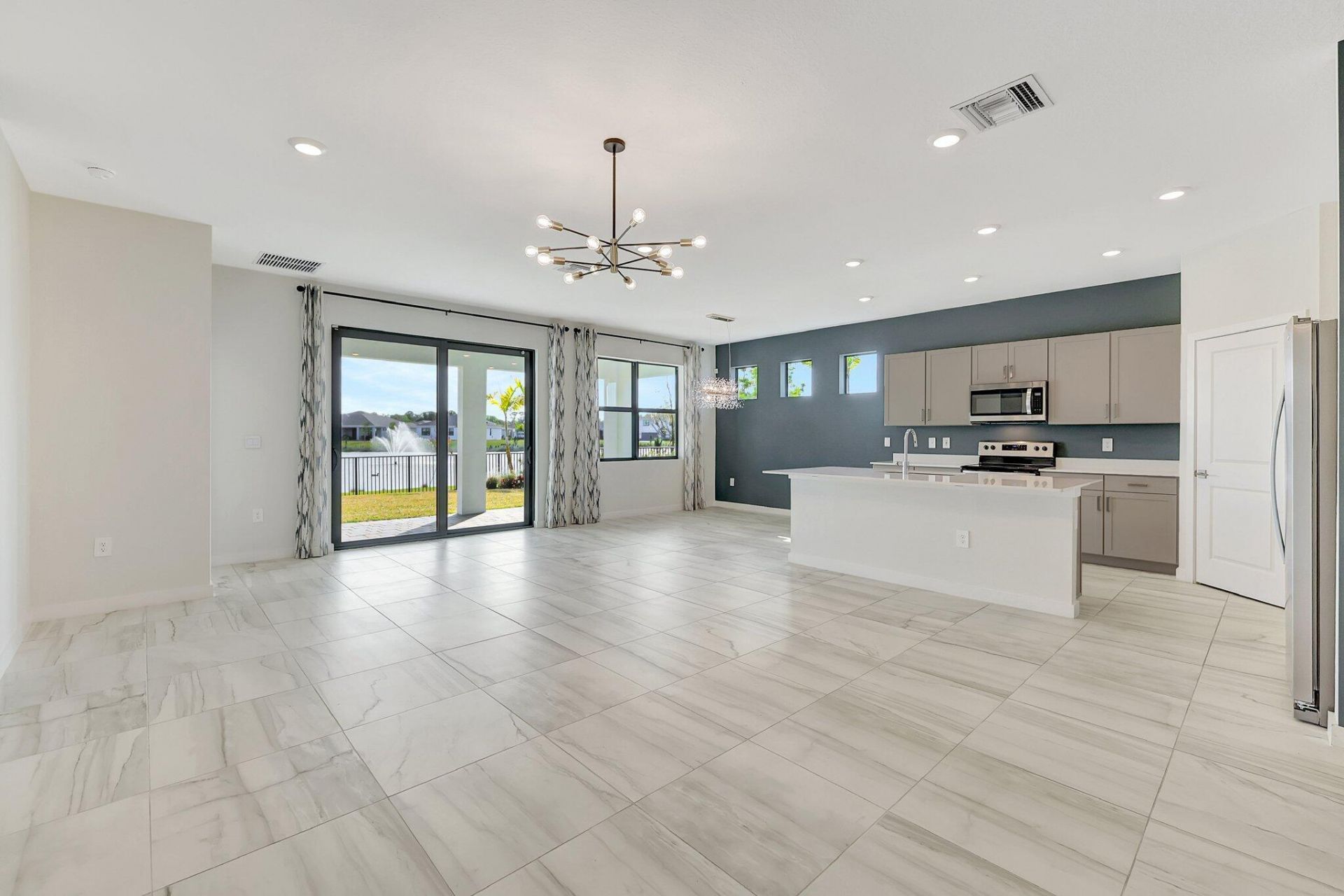 6007 SE Skyblue Circle, Stuart, FL 34997 Photo