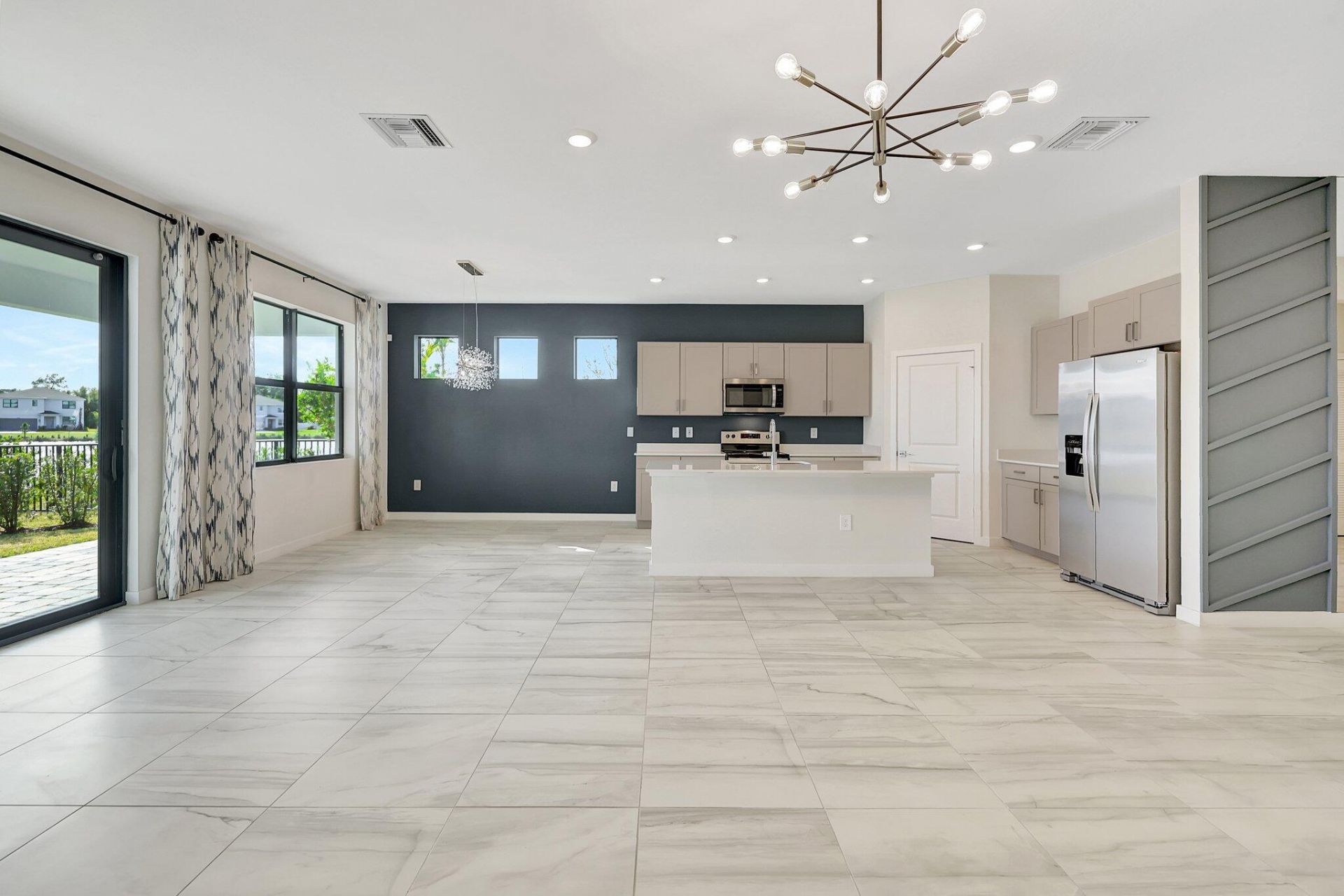 6007 SE Skyblue Circle, Stuart, FL 34997 Photo