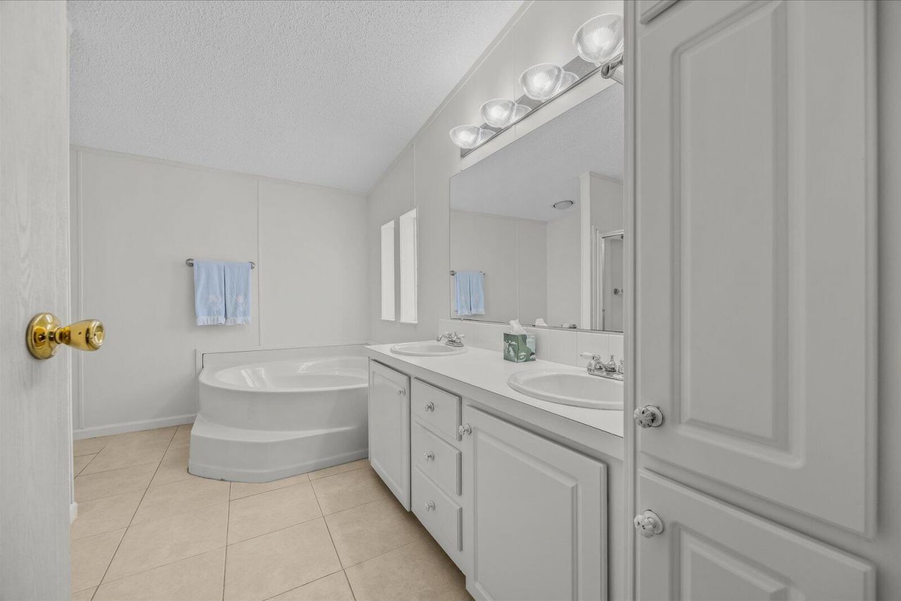 3800 Spatterdock Lane, Port Saint Lucie, FL 34952 Photo